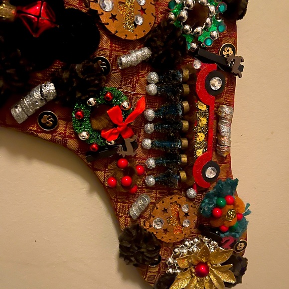 KEEPSAKE Luxury Christmas Stockings - Picture 2 of 10